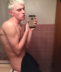 Boys Can't Stop - Selfies 59ae00834eeba.jpg