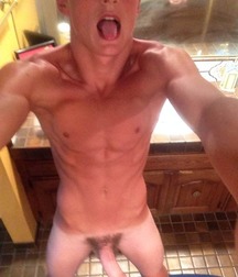Boys and Sefies 59bd1b386e2fd.jpg