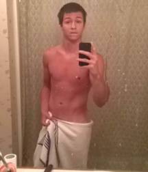 Boy Naked Selfies 59bf1f828b585.jpg