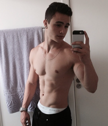 Boy Naked Selfies 59bf1fb0c107a.png