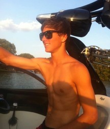 Boys Abs & Nipples 59e3ead63c5a6.jpg