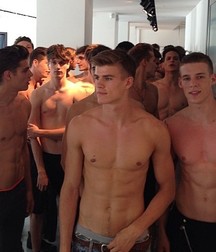 Boys Abs & Nipples 59e3eadf5f86a.jpg