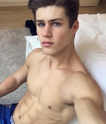 Great Looking Teens 59f66adf63334.jpg
