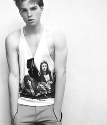 Great Looking Teens 59f66b0147545.jpg