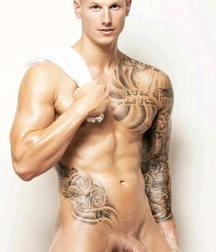Uncut Cock 59ffb552e81aa.jpg