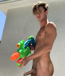 Fun Nudes 59ffcce185136.jpg