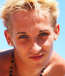 Blond Teen 5a08e7c357b42.jpg