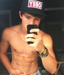 Selfie Hunks & 6 Paks 5a08f17a044d3.jpg
