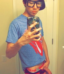 Selfie Hunks & 6 Paks 5a08f17de2a4b.jpg