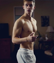 Shirtless Teens & Hunks 5a0982fa0ce98.jpg