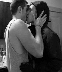 Sweet Couples 5a111714d2133.gif