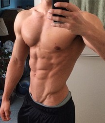 Selfies Clothed 5a1a2f3f3c225.jpg