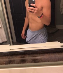 Selfies Clothed 5a1a2f43aa7d7.jpg