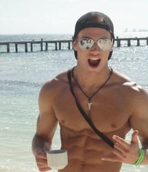 Shirtless Hunks 5a1a2f88667b1.jpg