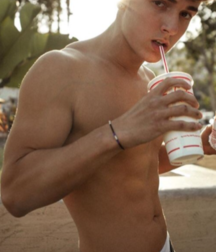 Shirtless Hunks 5a1a2f9bf21e5.png