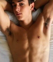 Shirtless Hunks 5a1a2f9d59f09.png