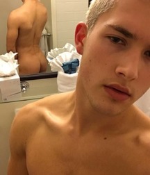 Naked Selfies 5a1b28fdaf272.jpg