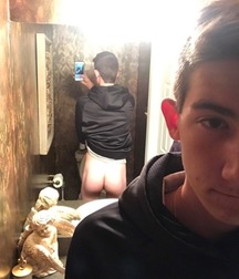 Naked Selfies 5a1b29050a9a4.jpg