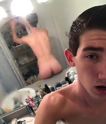Naked Selfies 5a1b290a5ea96.jpg