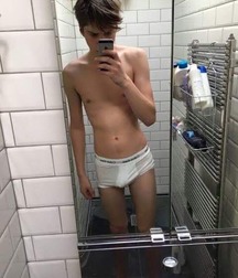 Selfies Clothed 5a1b29515235a.jpg
