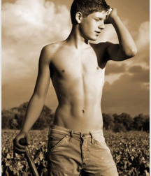 Shirtless Eye Candy 5a1b4c363d676.jpg