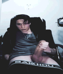 Boys Strokin 5a2a18464bb65.gif