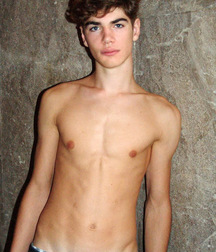 Shirtless Wonder Boys 5a2c25fdb8b92.jpg