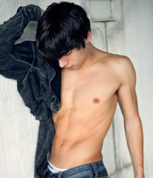 Shirtless Wonder Boys 5a2c260264e96.jpg