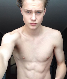 Shirtless Wonder Boys 5a2c2618c05fd.jpg