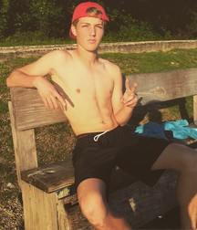 Shirtless Wonder Boys 5a2c261c71a48.jpg