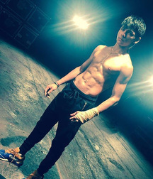 Shirtless Wonder Boys 5a2c263a7ffff.jpg
