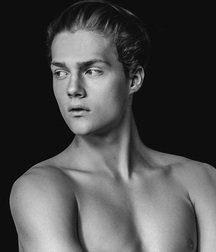 Shirtless Wonder Boys 5a2c263b8d14c.jpg