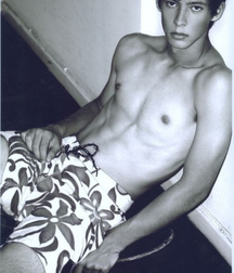 Shirtless Wonder Boys 5a2c264910059.jpg