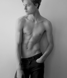 Shirtless Wonder Boys 5a2c264bac2b6.jpg