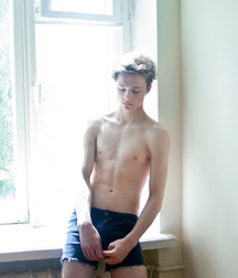 Shirtless Wonder Boys 5a2c264cc2802.jpg