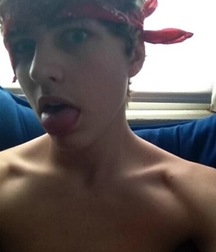 Shirtless Wonder Boys 5a2c26733fac0.jpg