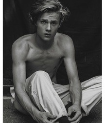 Shirtless Wonder Boys 5a2c2681805ad.jpg