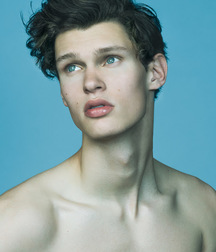 Shirtless Wonder Boys 5a2c26828dddb.jpg