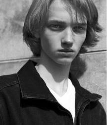 Cute Boys! 5a2c2706784bd.jpg