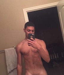 Naked Selfie Boys 5a2c5f35b804b.jpg