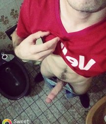 ALL Selfies 5a32033bd67e6.jpg