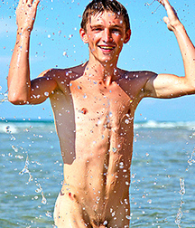 Crazy Cute Teen Boys 5a345179a6a43.jpg