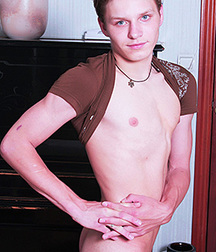Crazy Cute Teen Boys 5a34517b72aa0.jpg