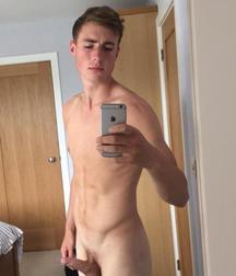 Boys & Selfies 5a359eda47175.jpg