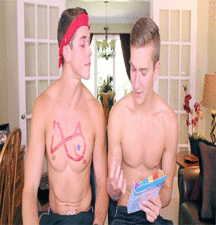 Kissers 5a3682bdbd115.gif