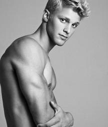 Shirtless Sexy Males 5a37e5b57f3fc.jpg
