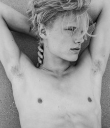 Shirtless Sexy Males 5a37e5c3c4849.jpg