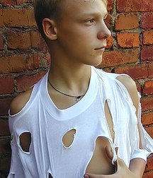 Cute Boys 5a3f3c6f058c8.jpg