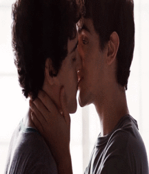 Beautiful Kissing Shots 5a427ec7f1286.gif