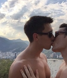Beautiful Kissing Shots 5a427ee0d6447.jpg